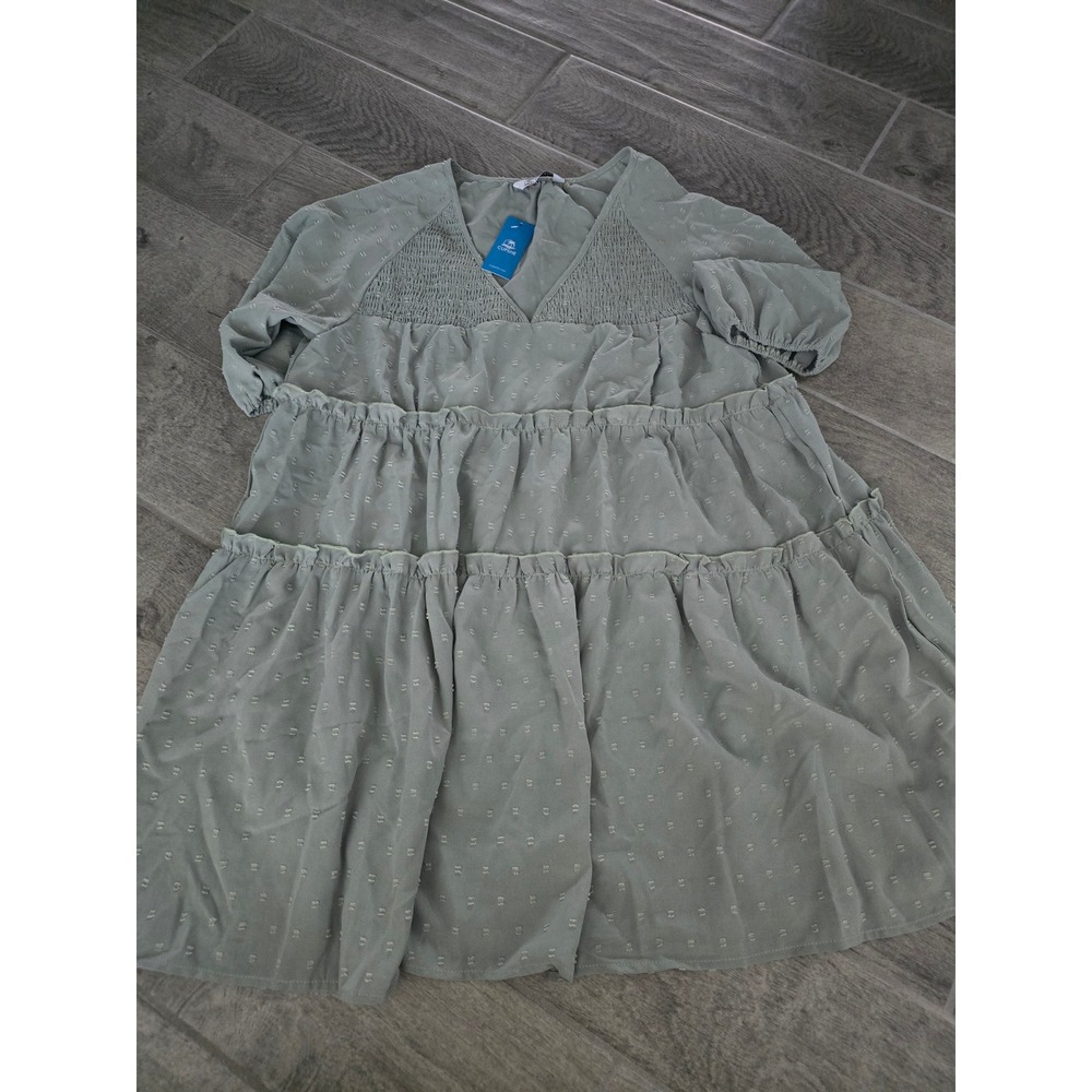 Cupshe Sage Green Swiss Dot Tiered Dress V-Neck Smocked Short Sleeve L NEW